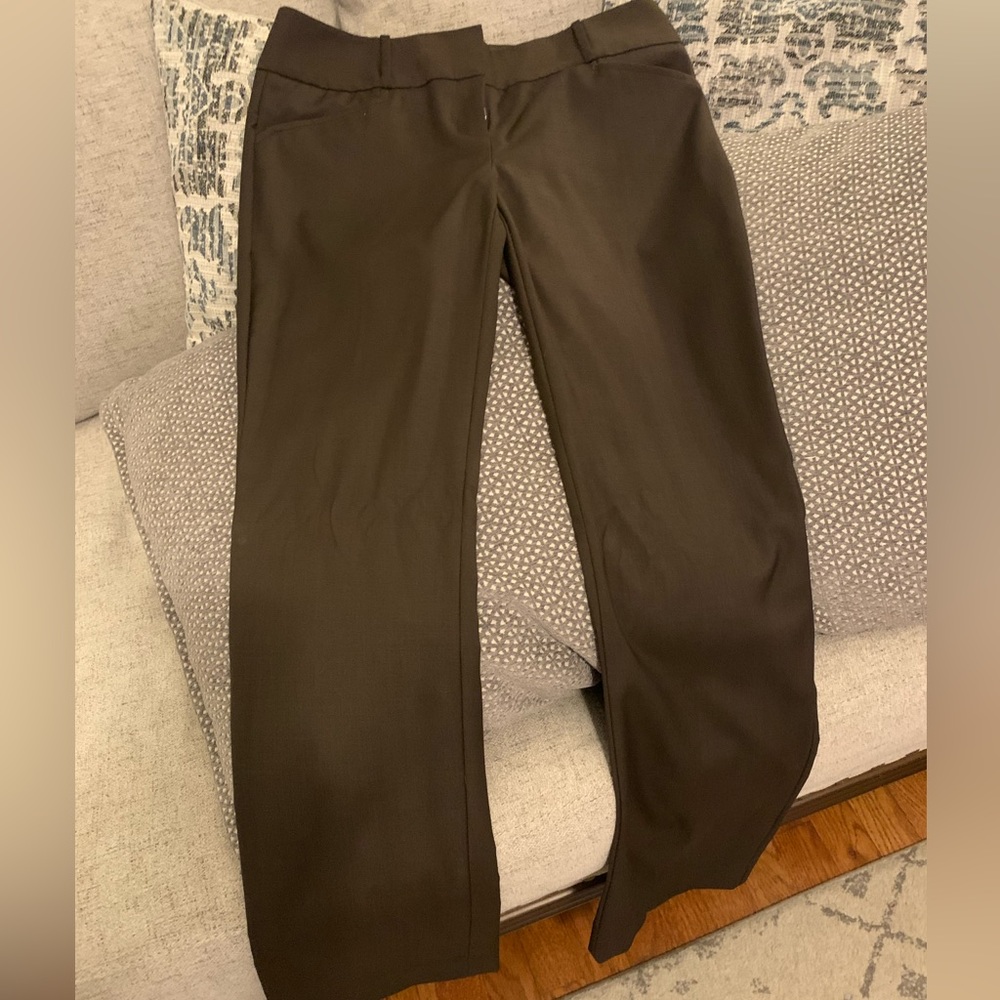 THE LIMITED Women’s brown suit. Size 4 jacket with size 6 pants. - Picture 3 of 6